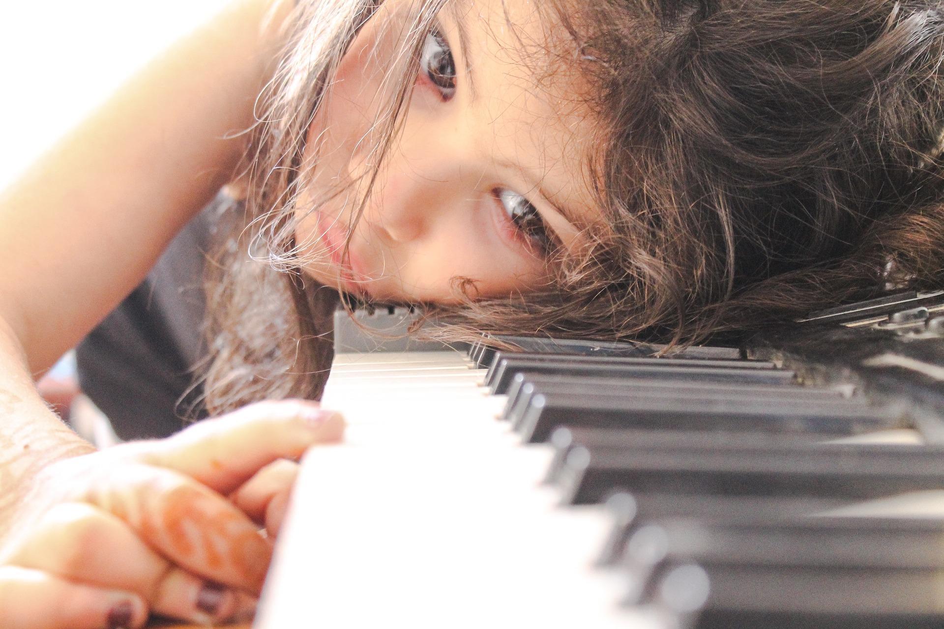 mengetahui bakat dan minat anak pada piano