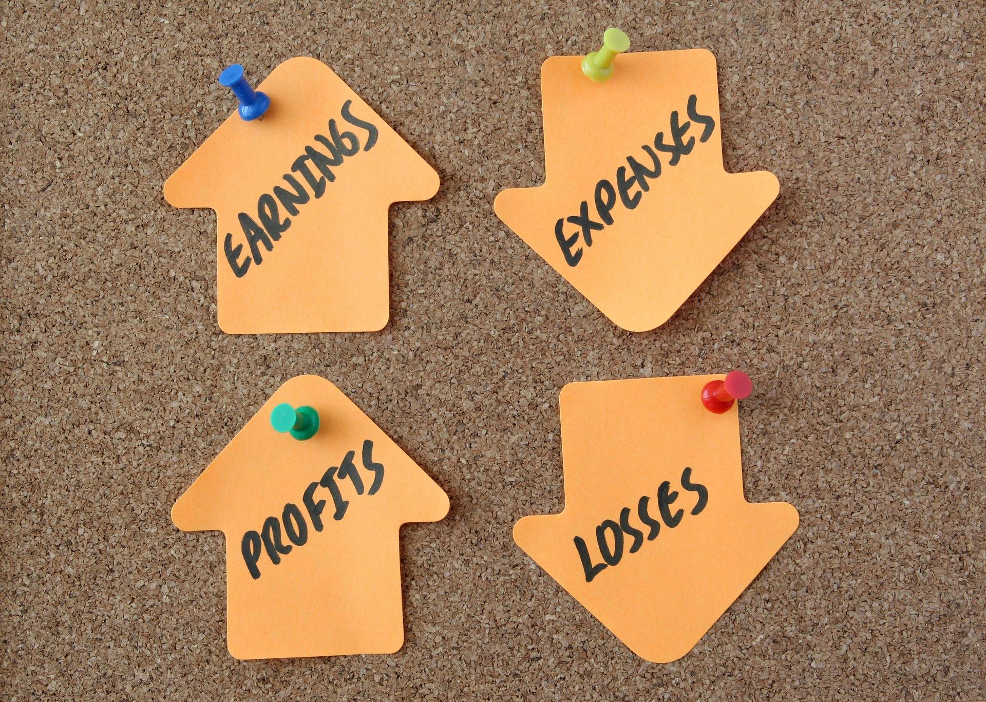 menghitung pemasukan dan pengeluaran