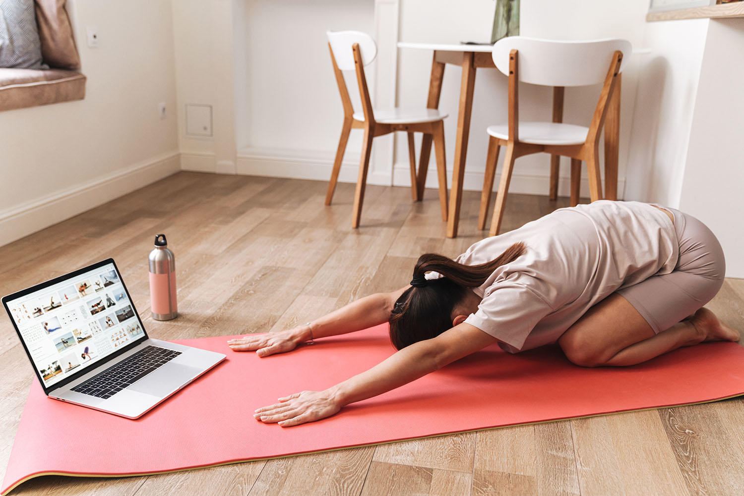 kelas yoga online