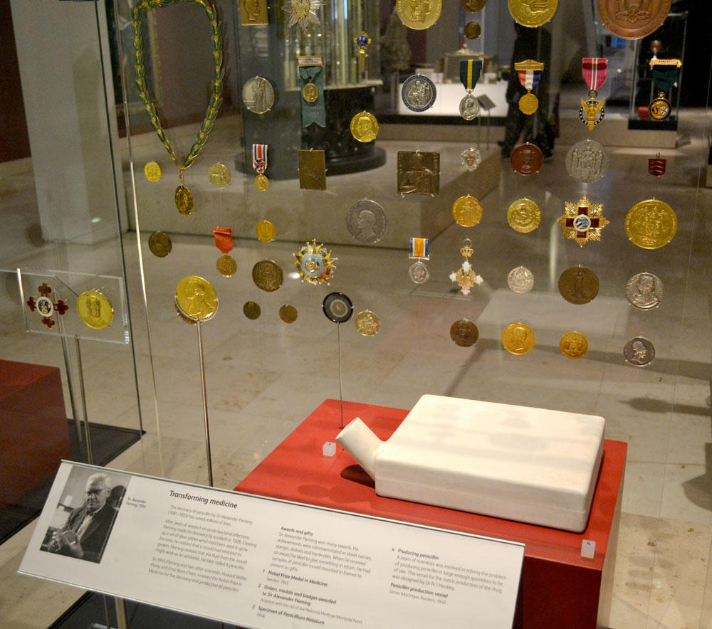 Trofi Alexander Fleming