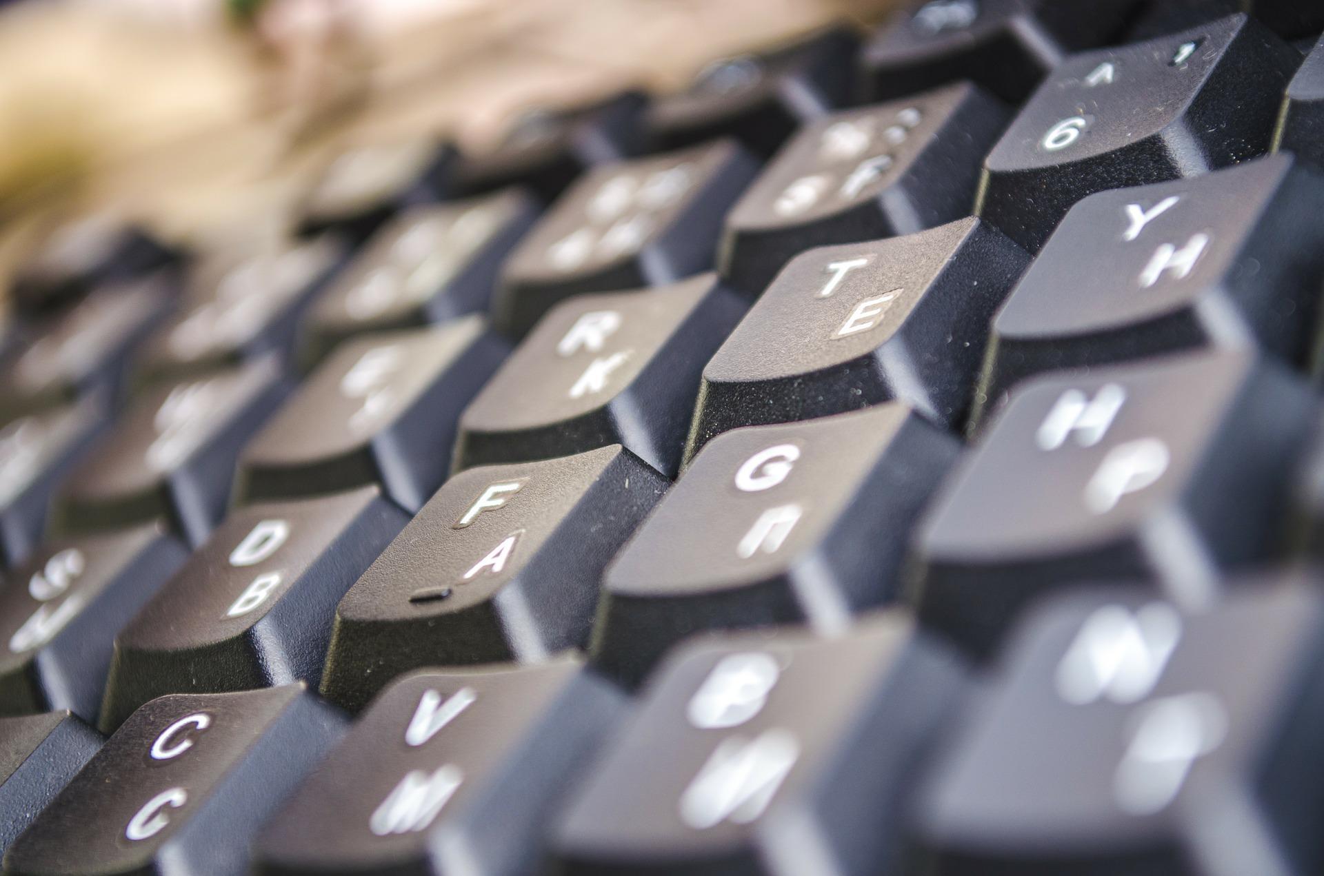 keyboard rusia dengan huruf sirilik