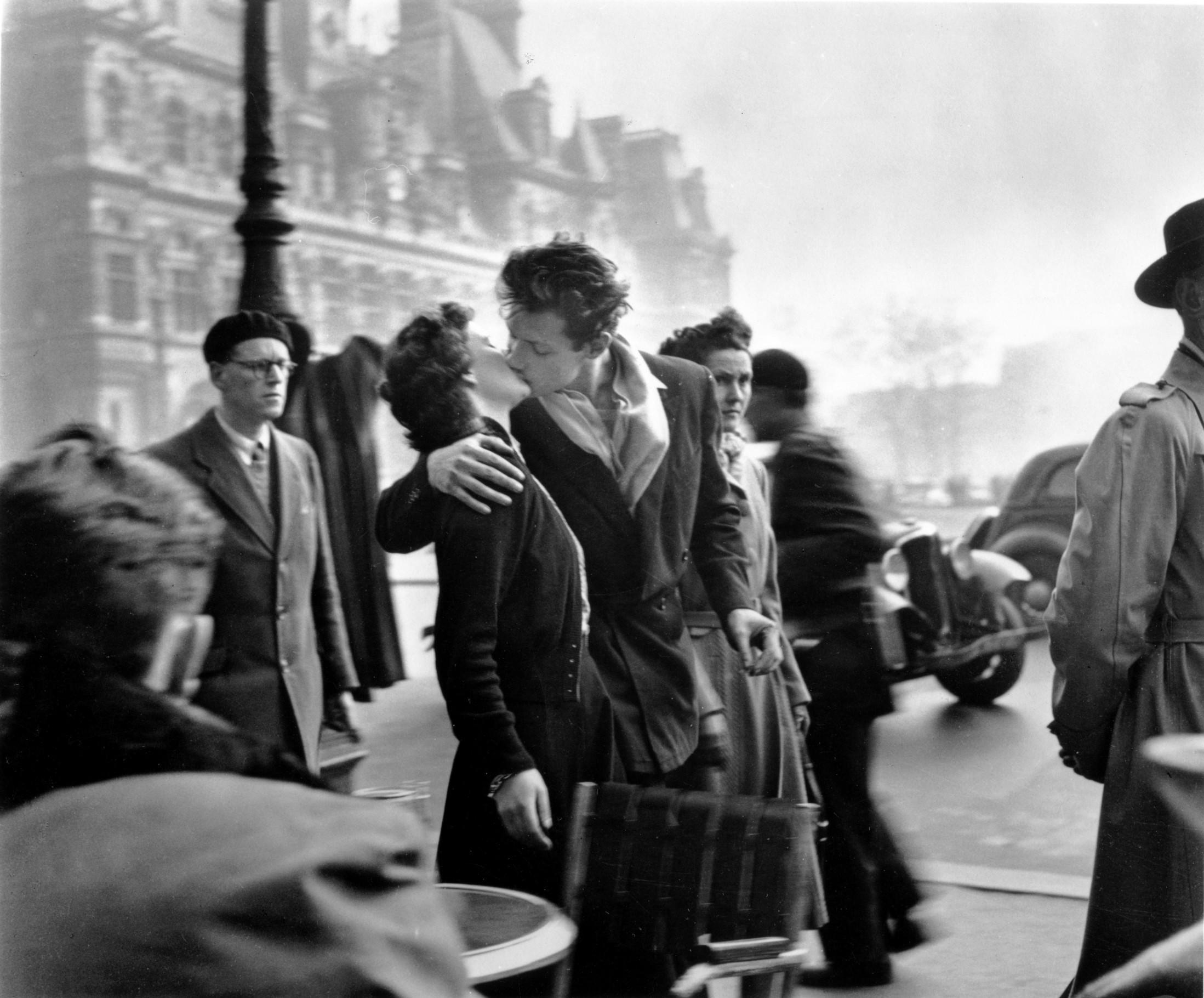 lukisan Robert Doisneau yang sangat terkenal