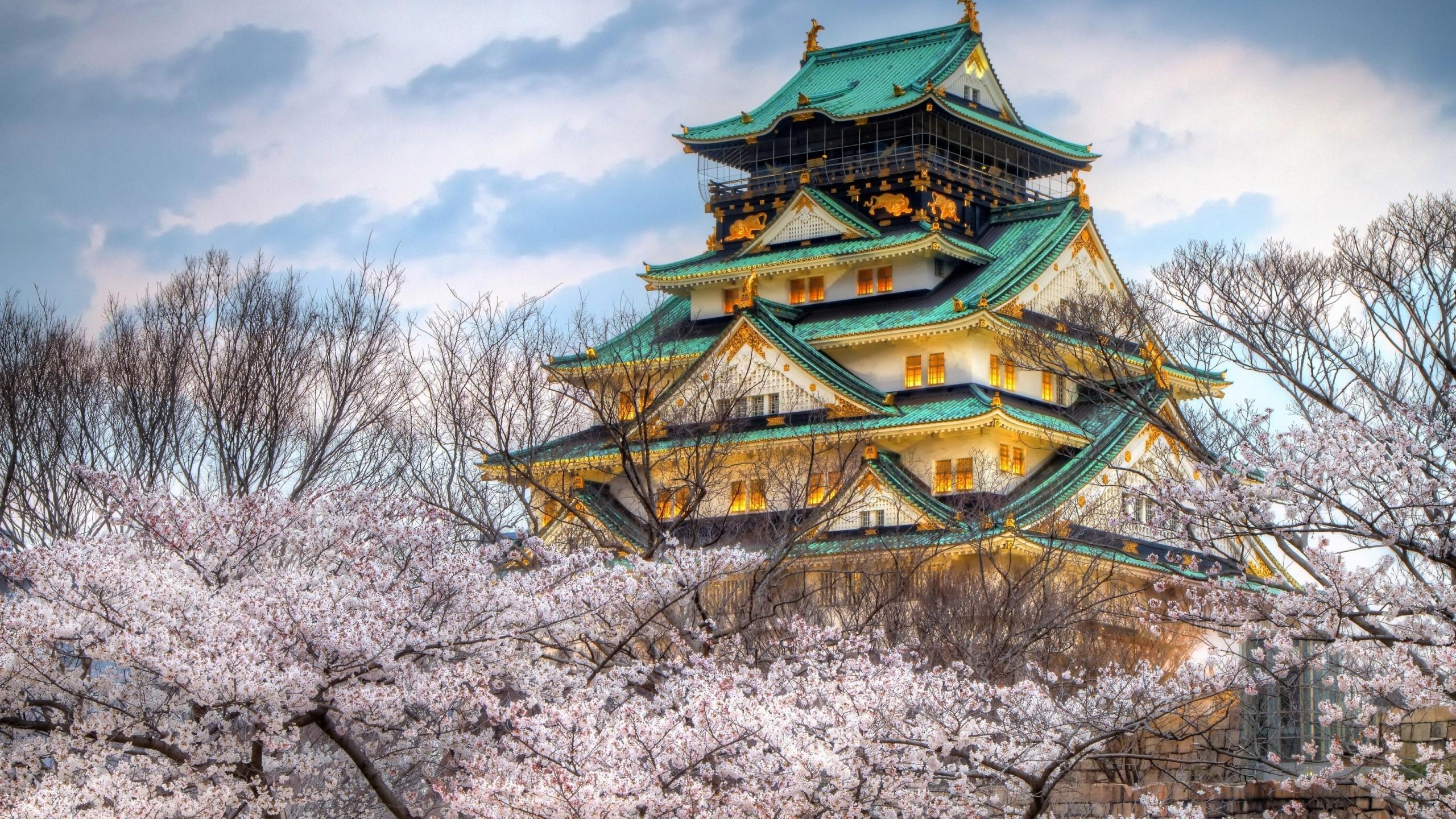 keindahan kastil osaka
