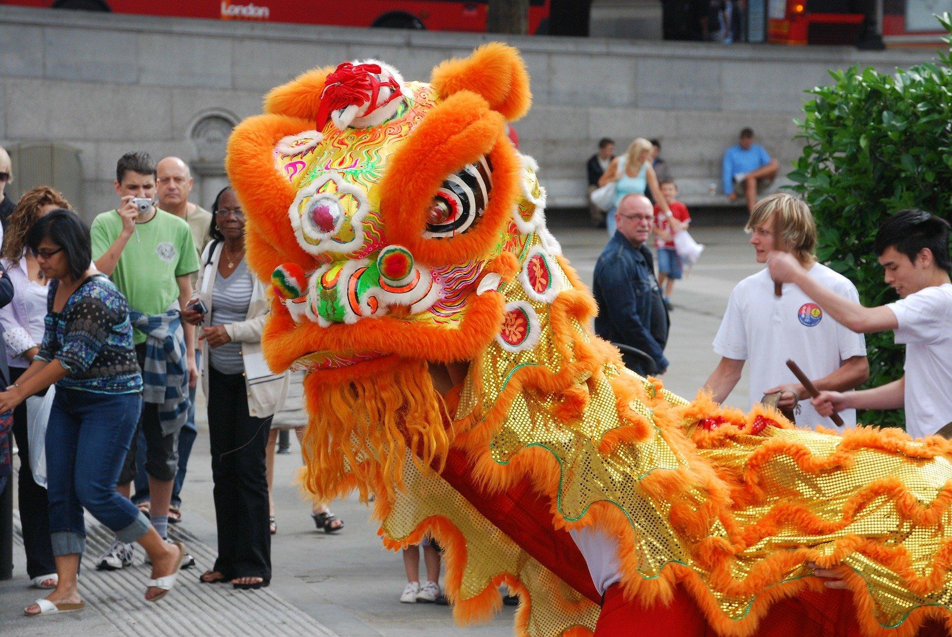 pentingnya mitologi cina