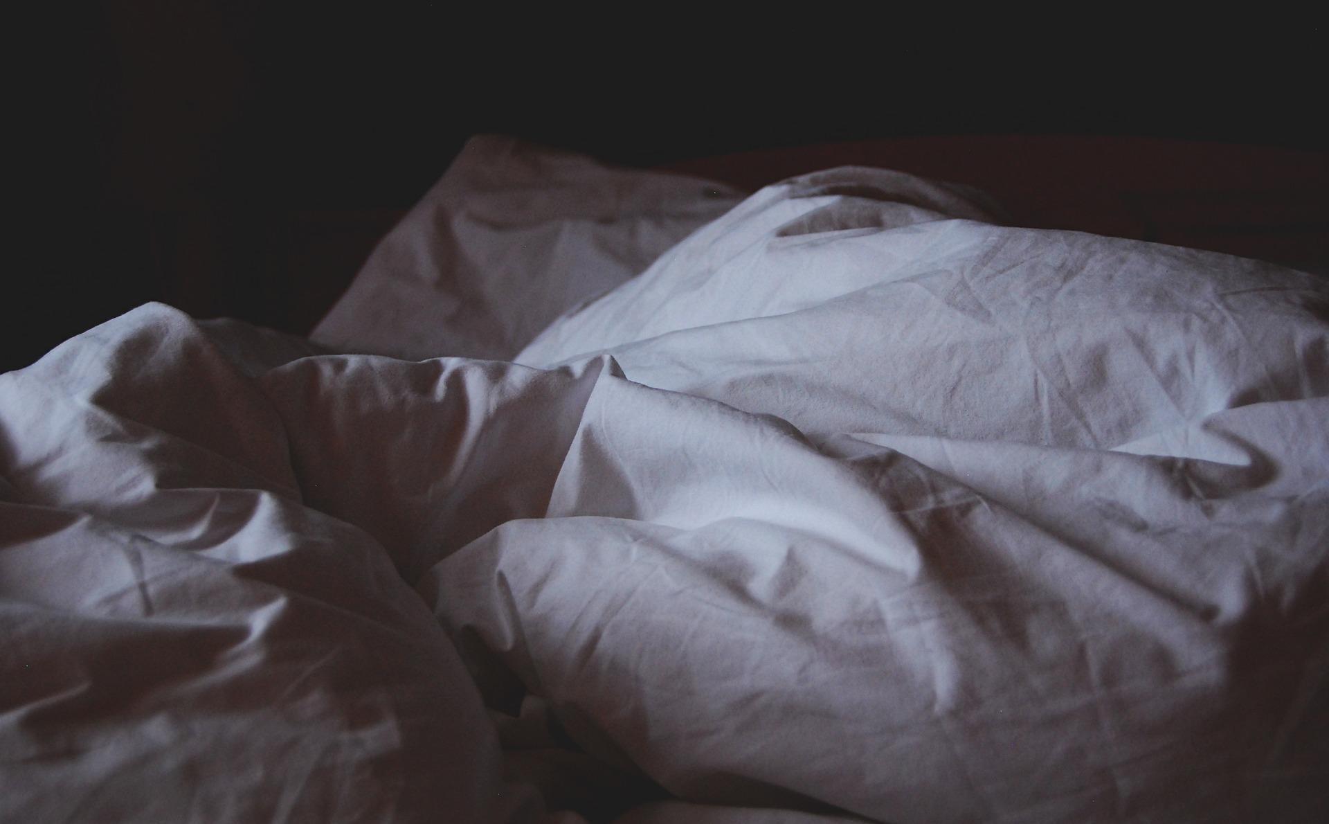 tips menjahit sprei