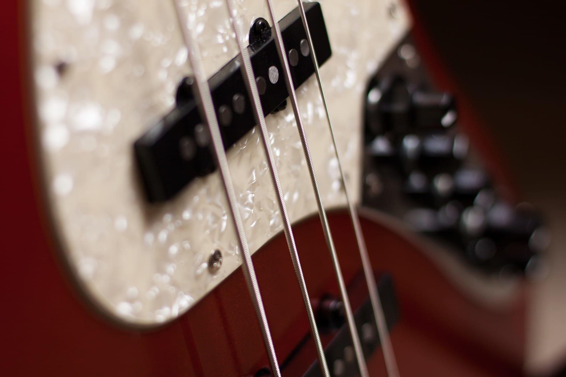 gitar bass dapat dipelajari secara online