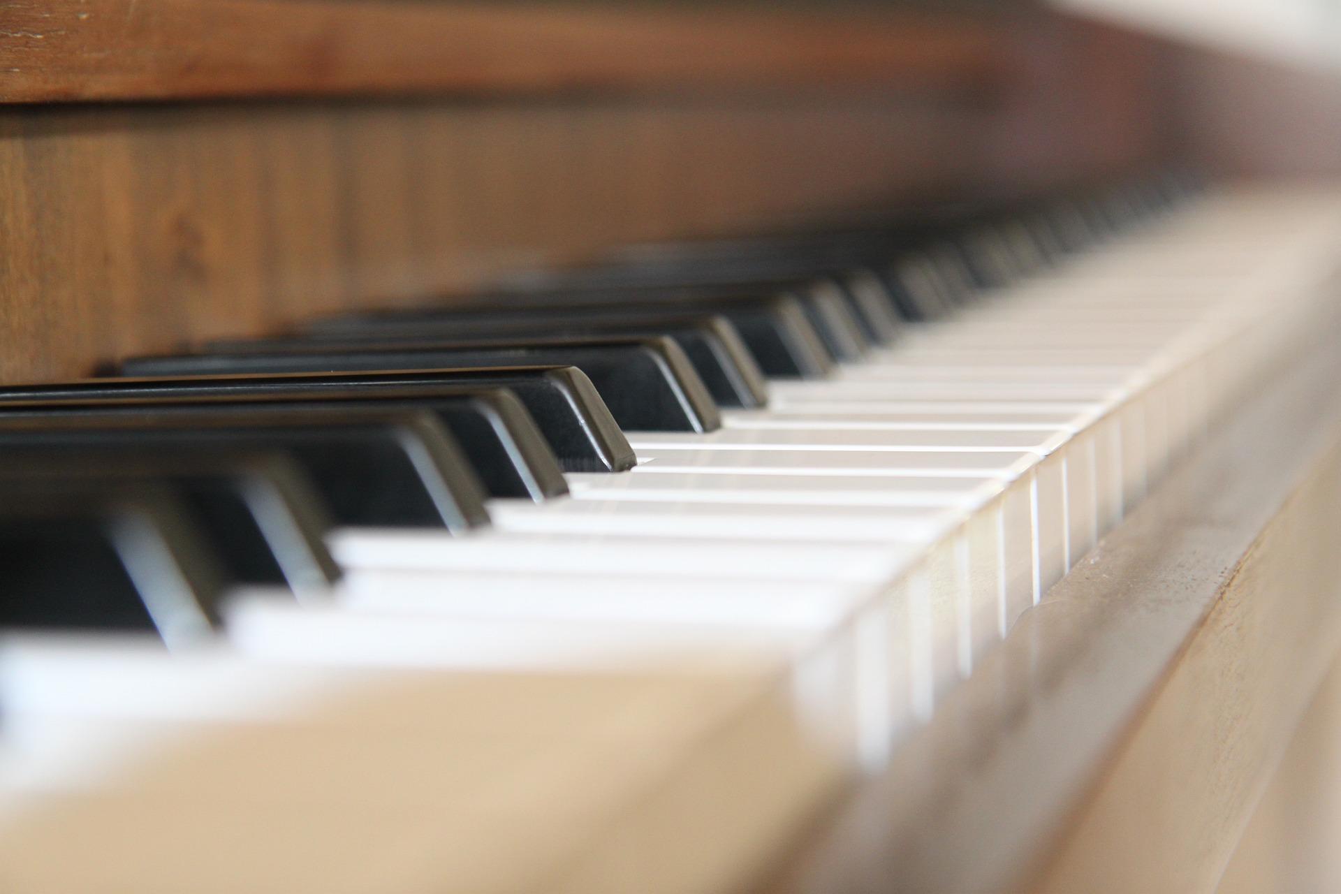 instrumen musik pada keyboard
