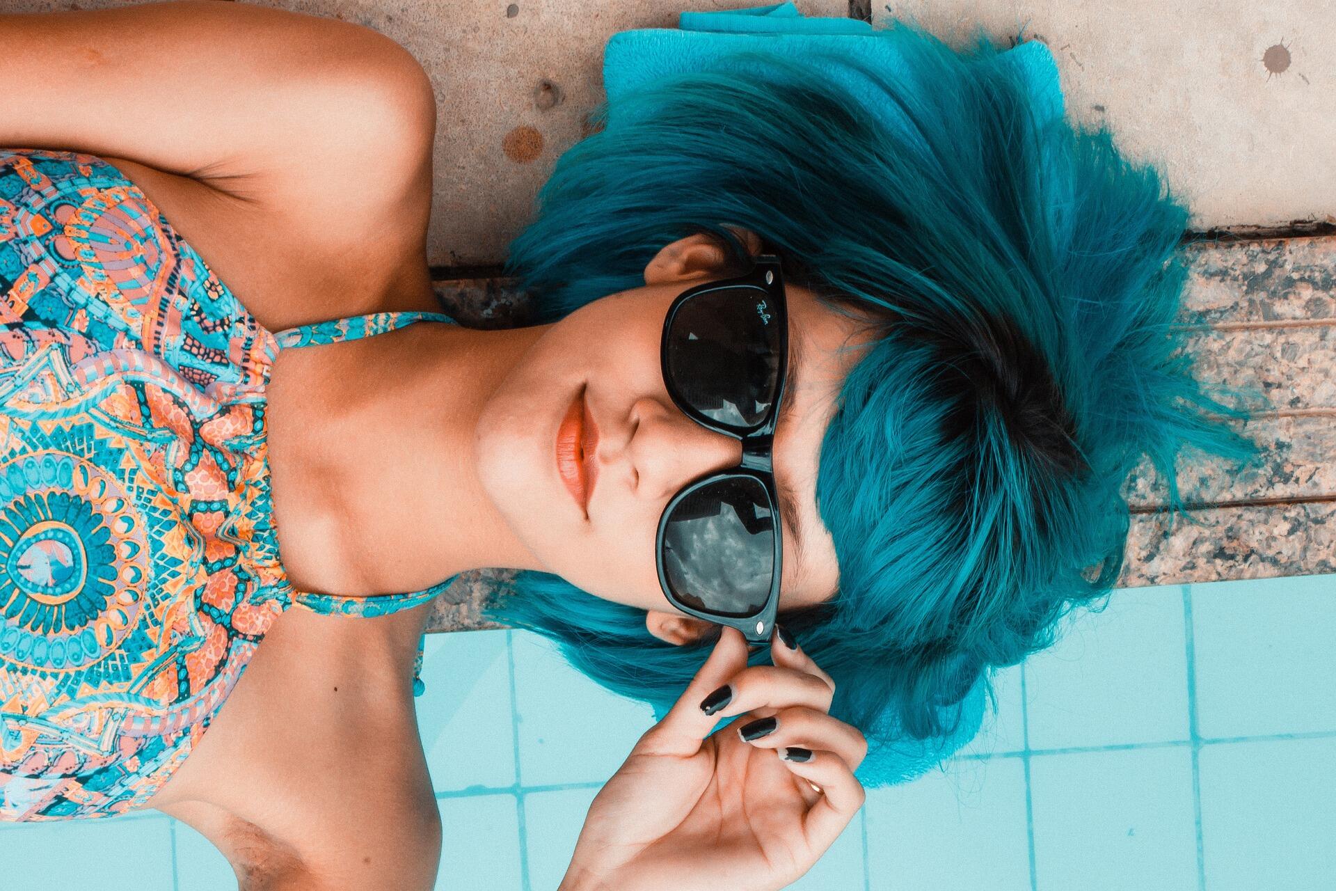 rambut biru