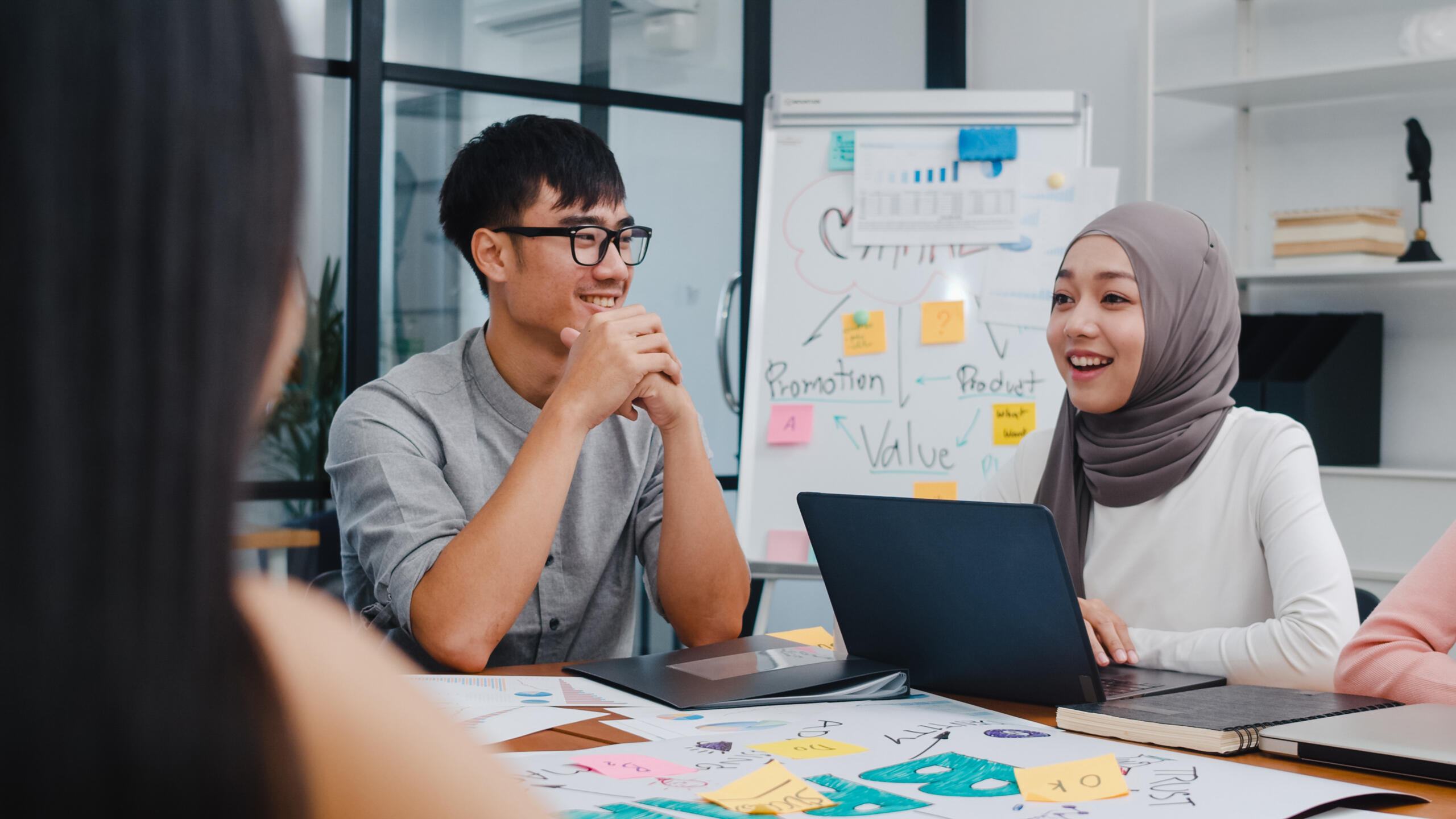 Salah satu Pekerjaan yang cocok untuk Fresh Graduate adalah Management Trainee