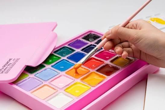 Cat gouache untuk melukis kanvas