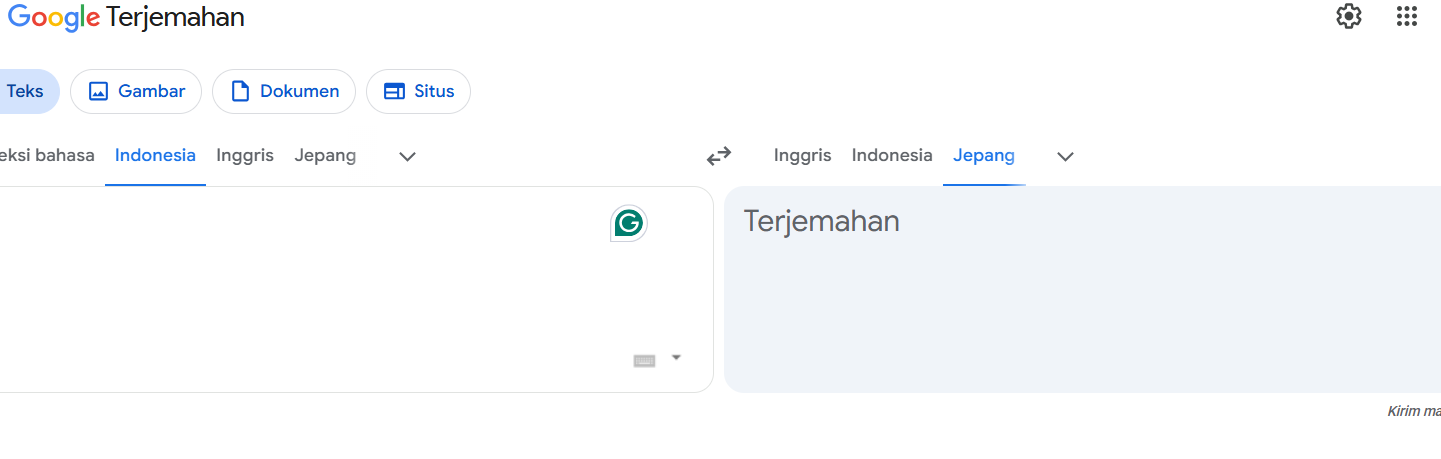 Google translate adalah aplikasi terjemahan yang umum