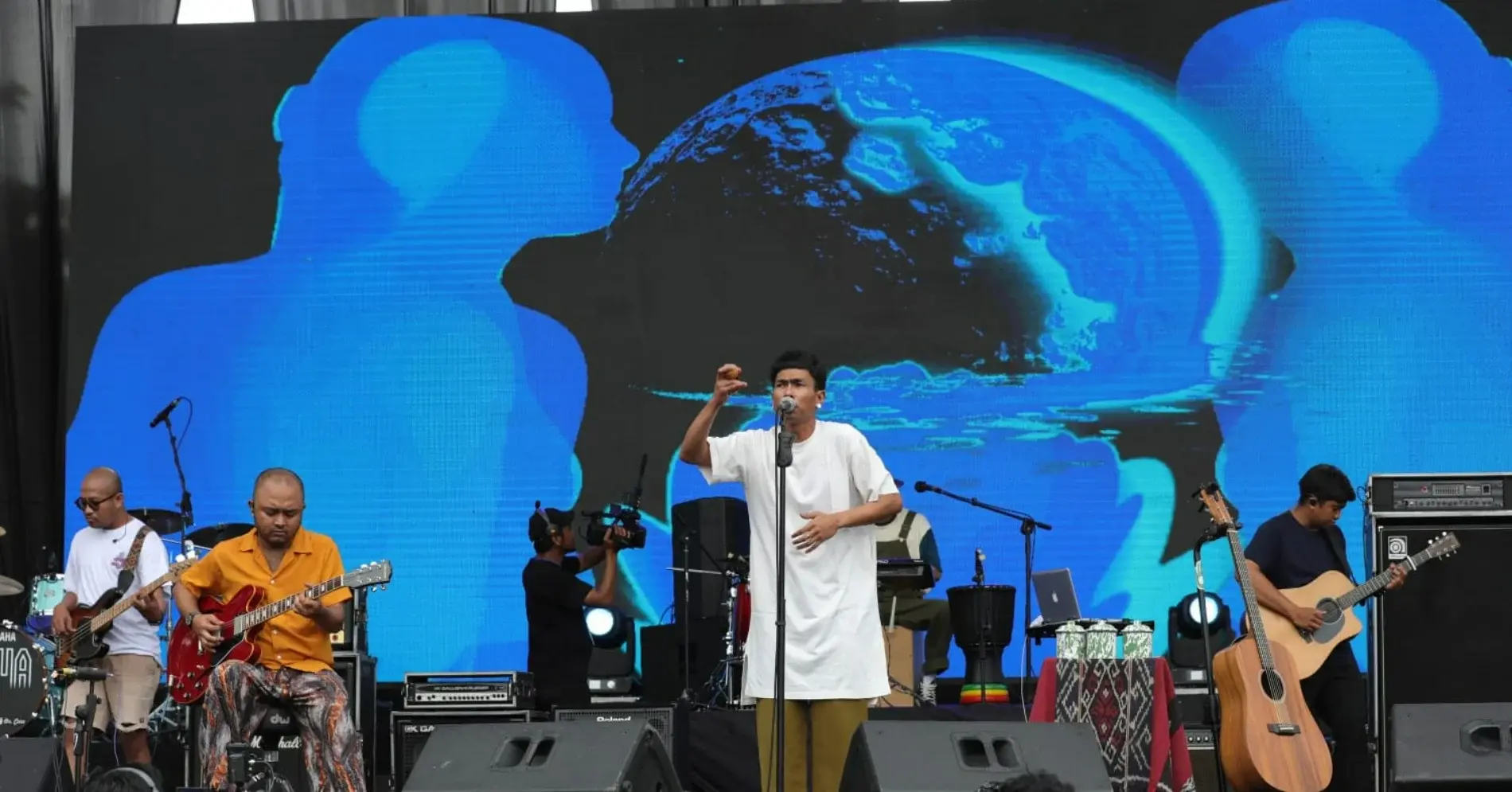 Fourtwnty Live Perform