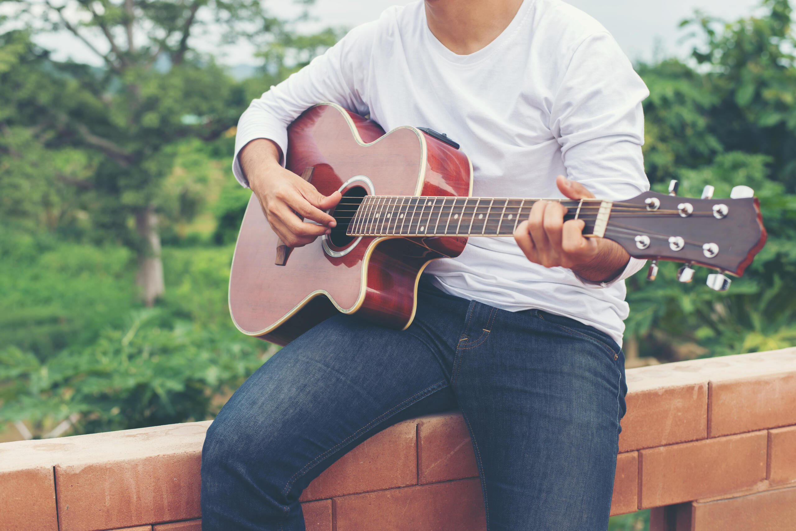 Berlatih Chord Mangu secara terus menerus akan membuat perpindahan Chord Anda semakin halus: Freepik