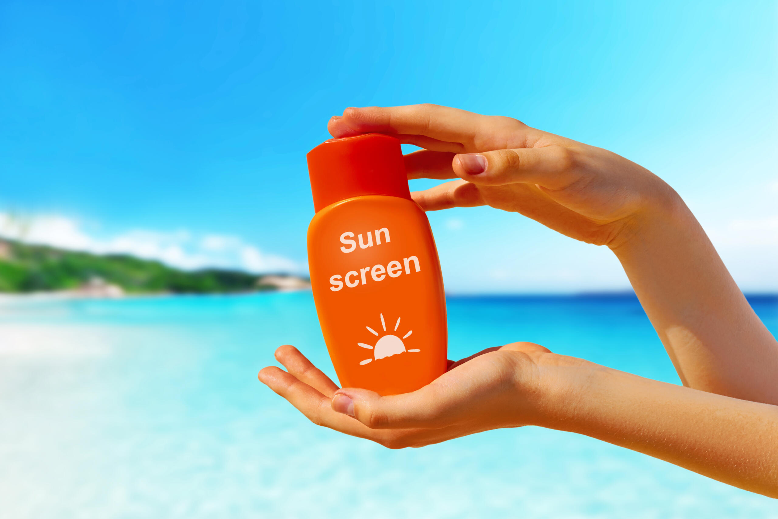 Penggunaan sunscreen yang tepat juga harus memperhatikan kandungannya; Freepik