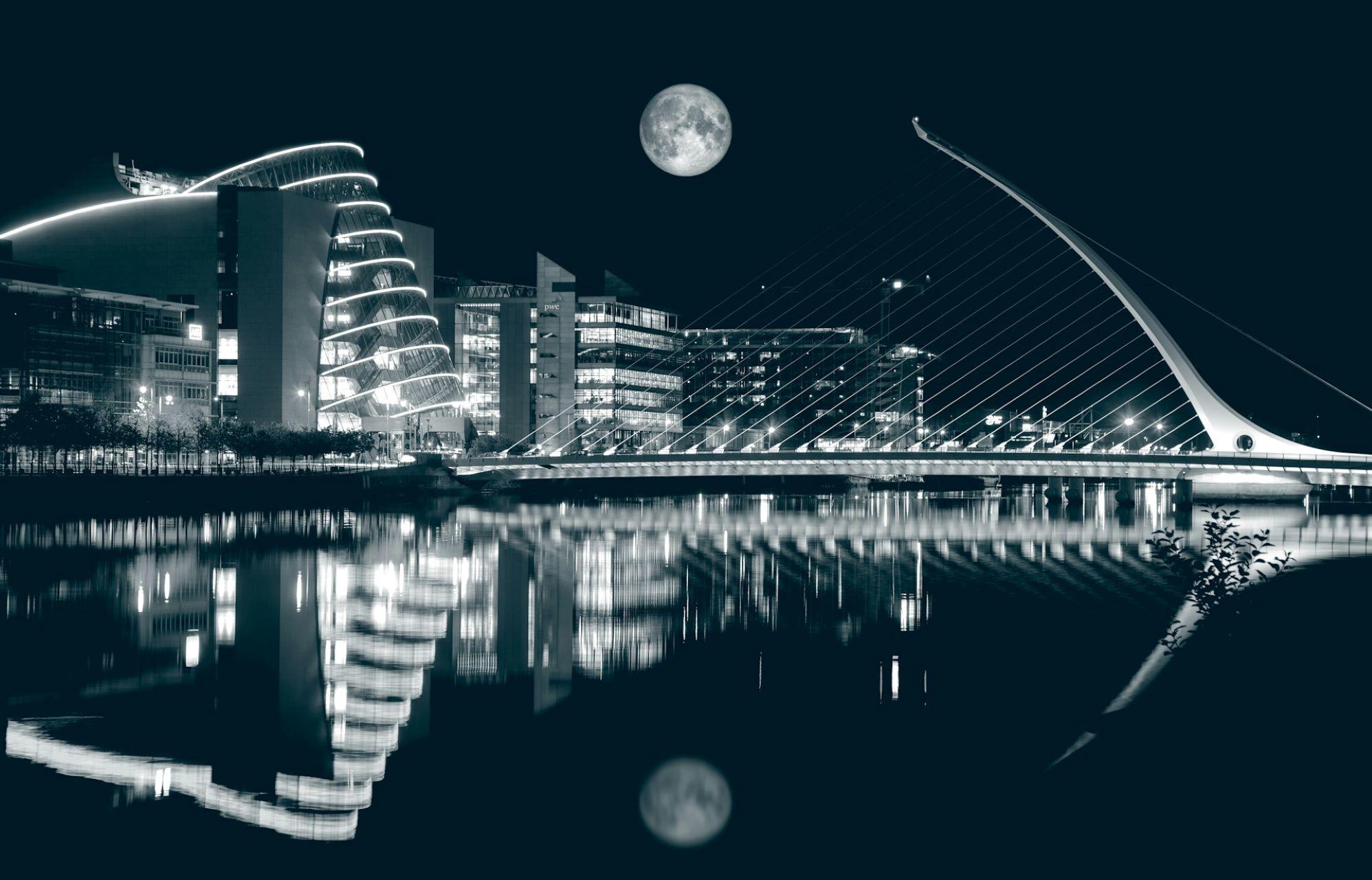 A view of Dublin at night.