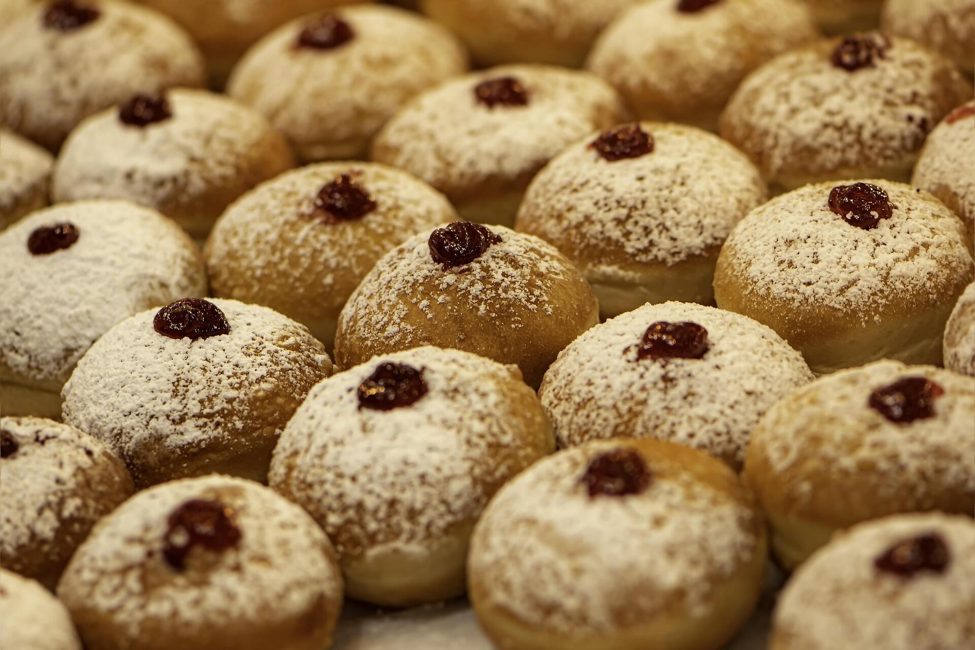 סופגניות ריבה לחנוכה