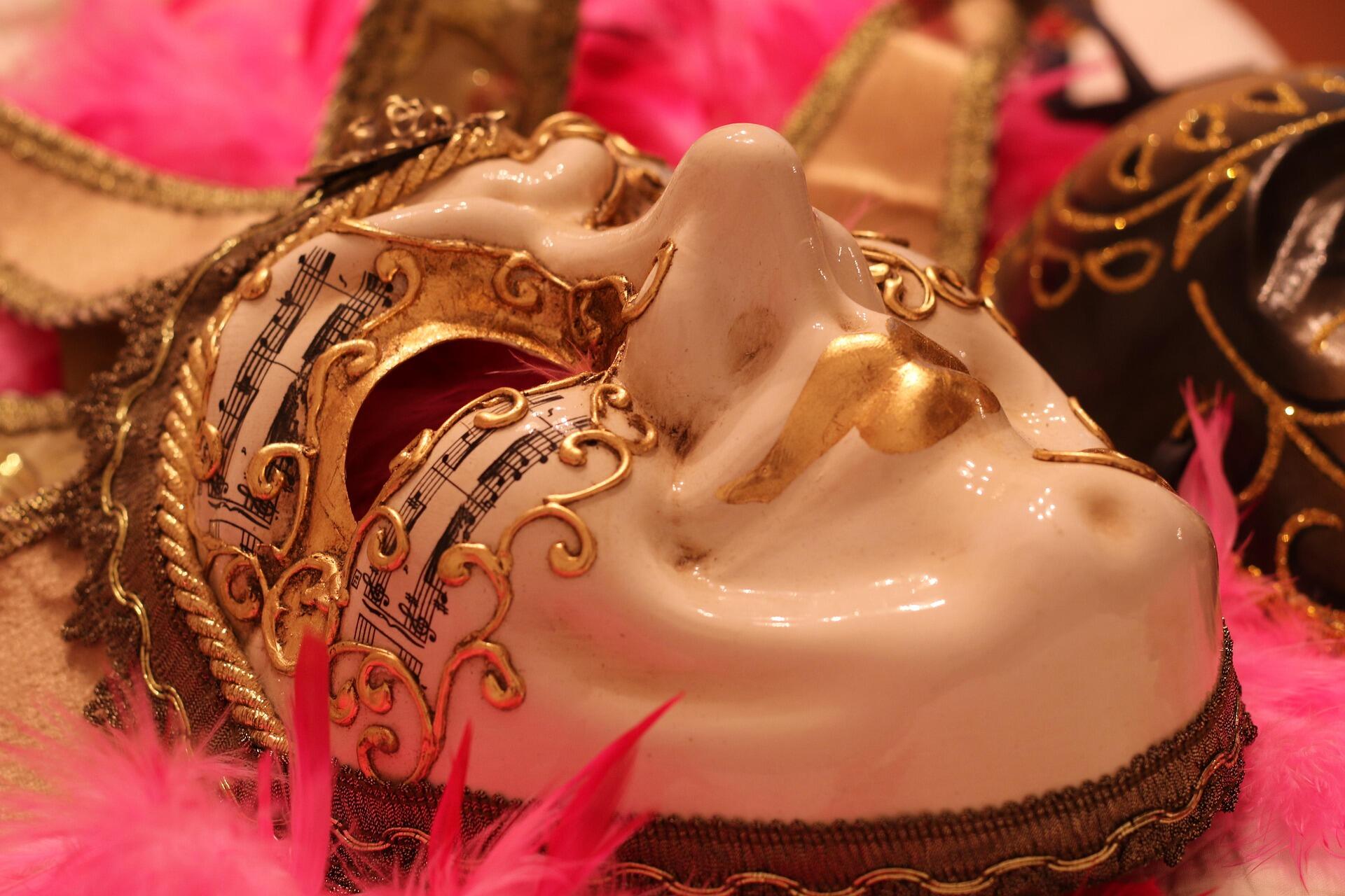 מסיכת קרנבל