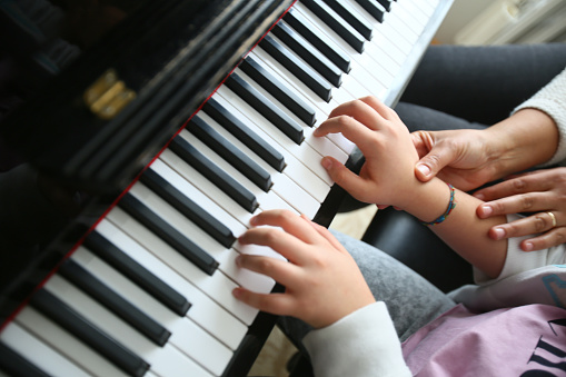 Find piano classes near you