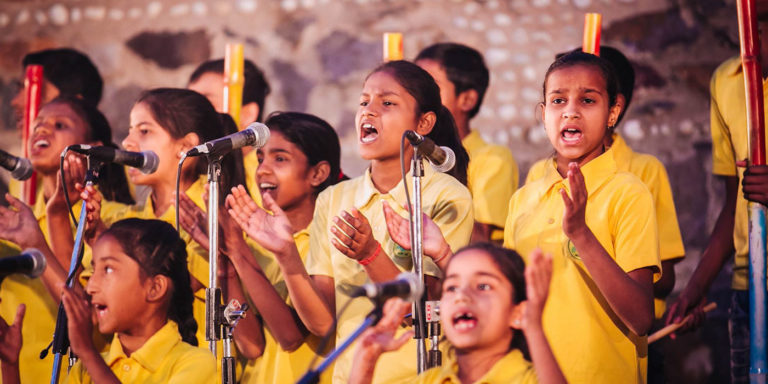 Learn singing with Superprof