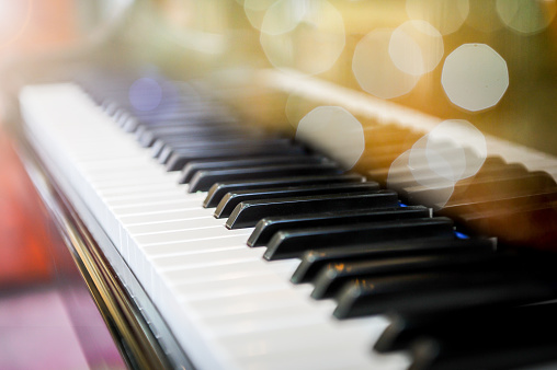How to buy a piano?