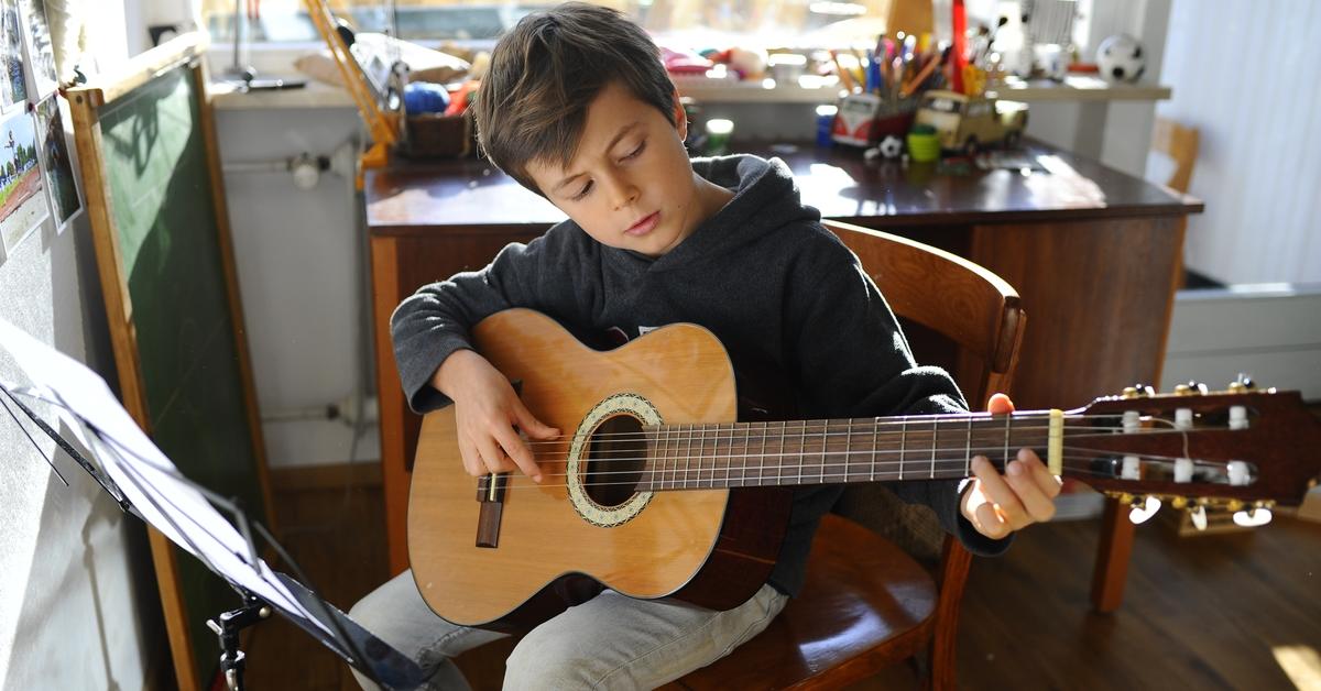 A child with guitar