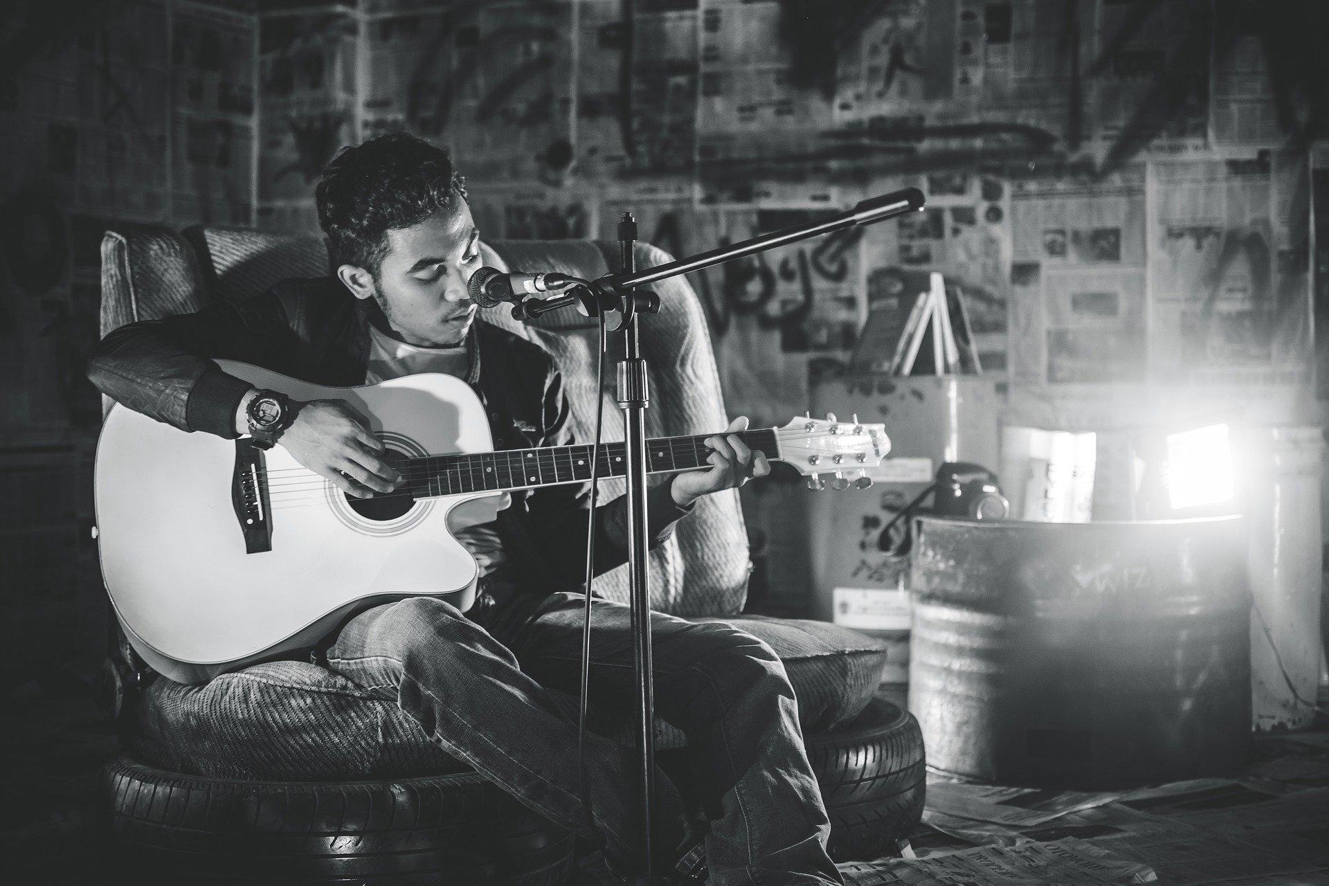 Guitar player