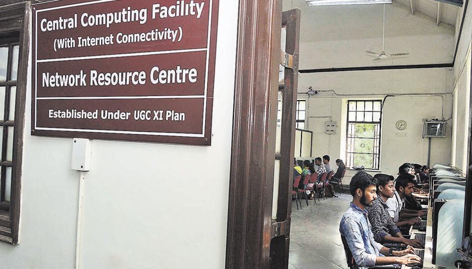 Students in a computer class.
