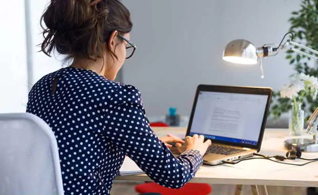 Student learning online