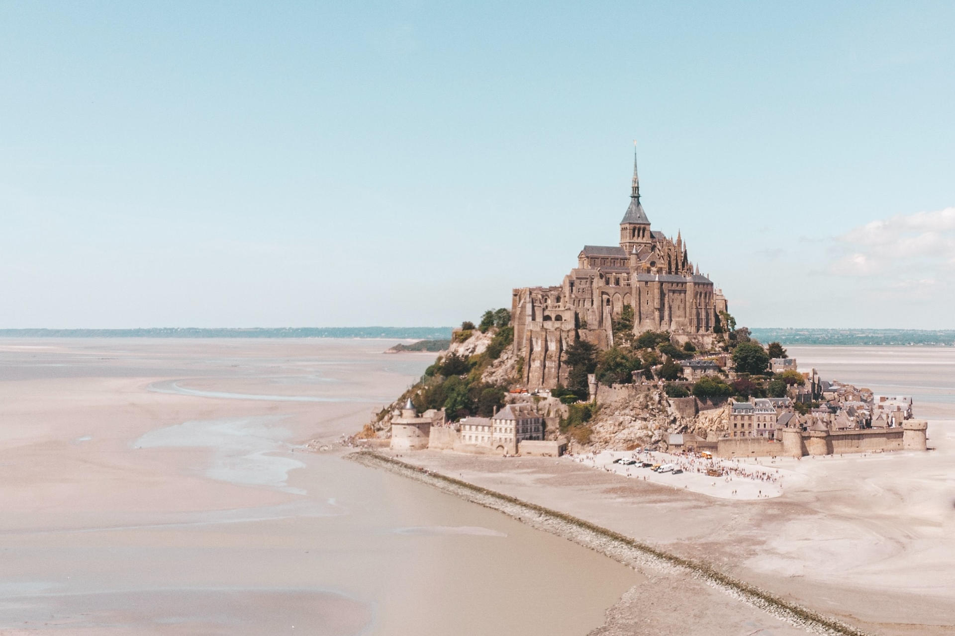 Speak French with a private tutor