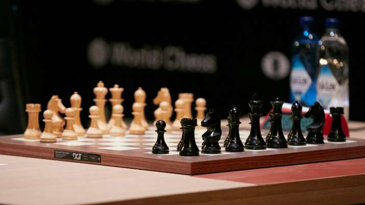 Provide chess lessons online