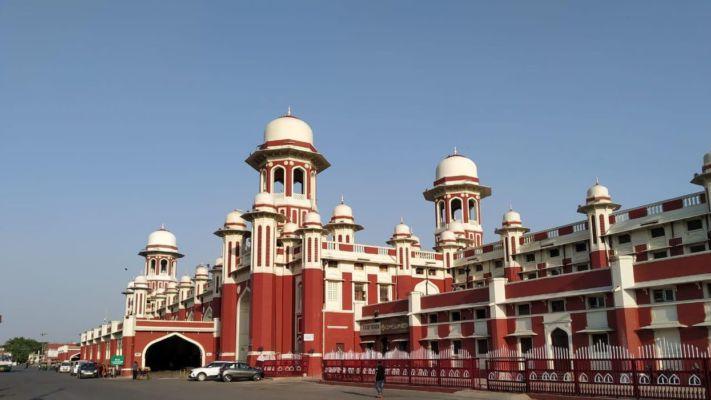 charbagh railway station chess