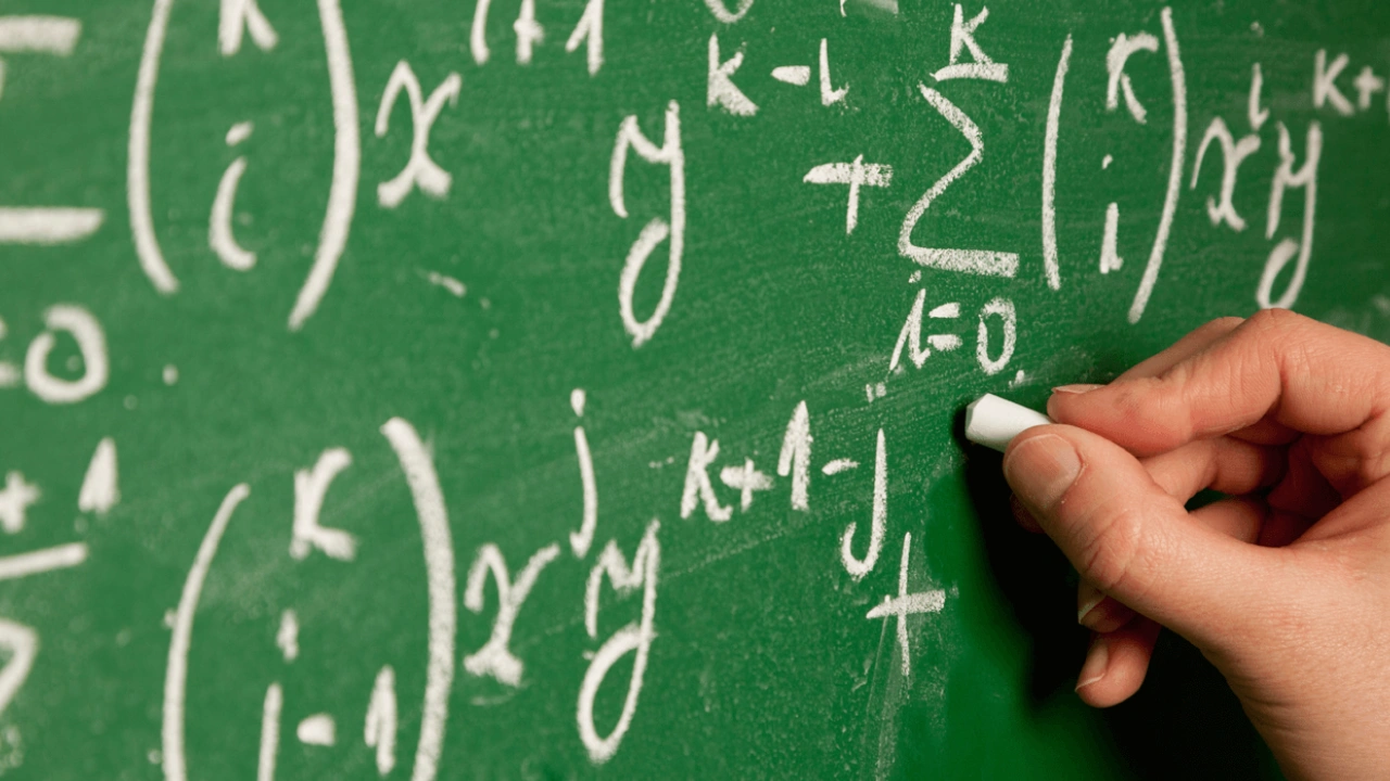 Hire math tutor online