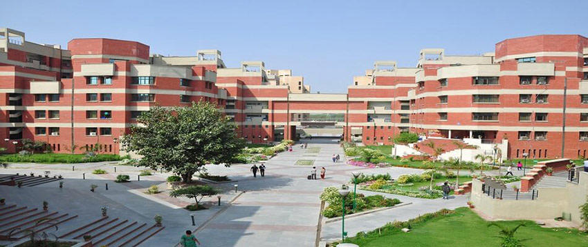 Best universities in Delhi