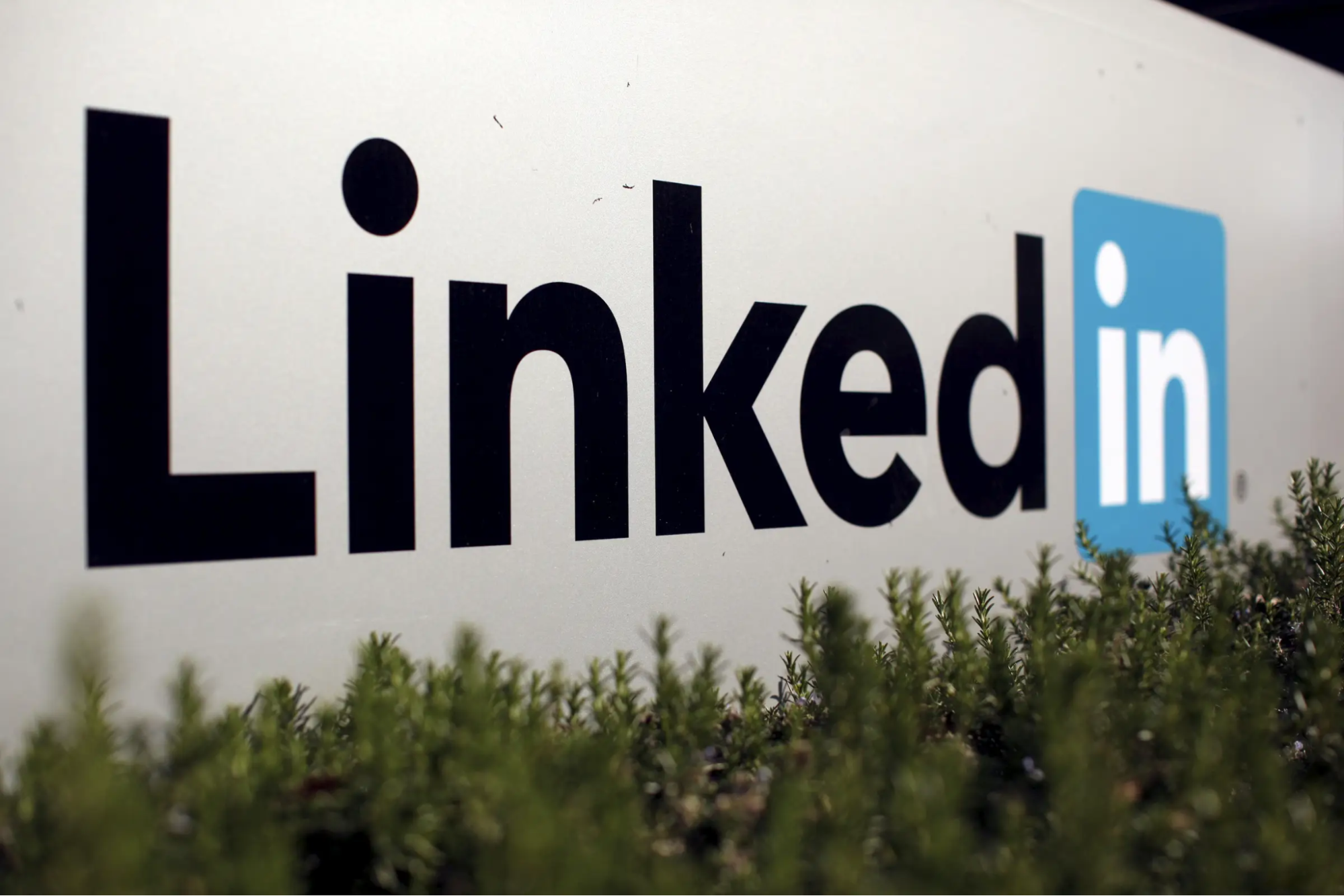 How to find jobs on LinkedIn