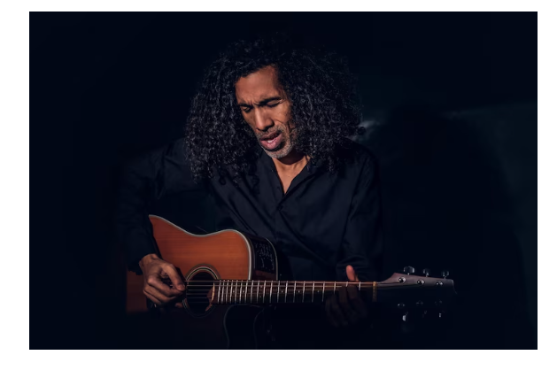 Learn guitar tuning at home