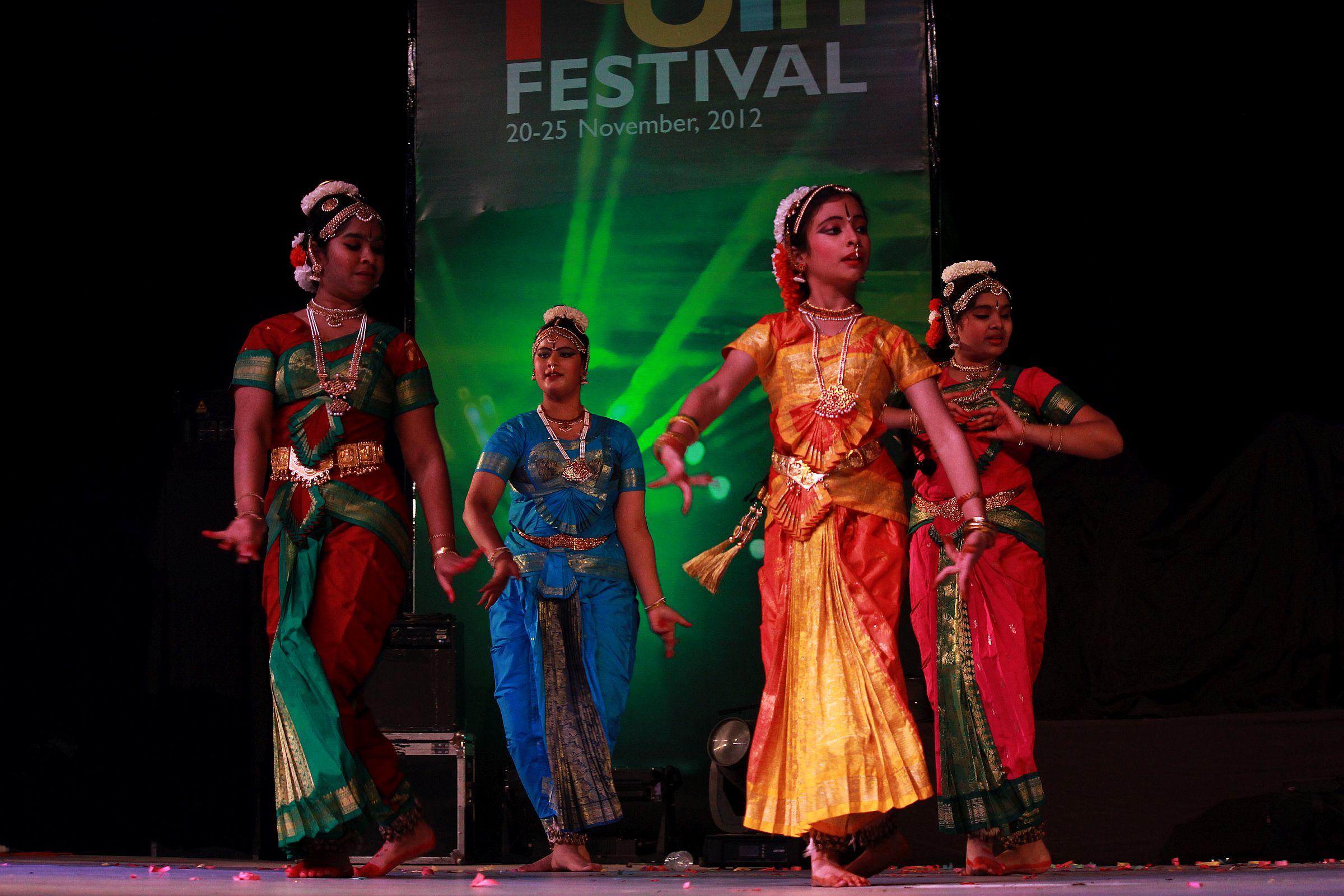 female dancers