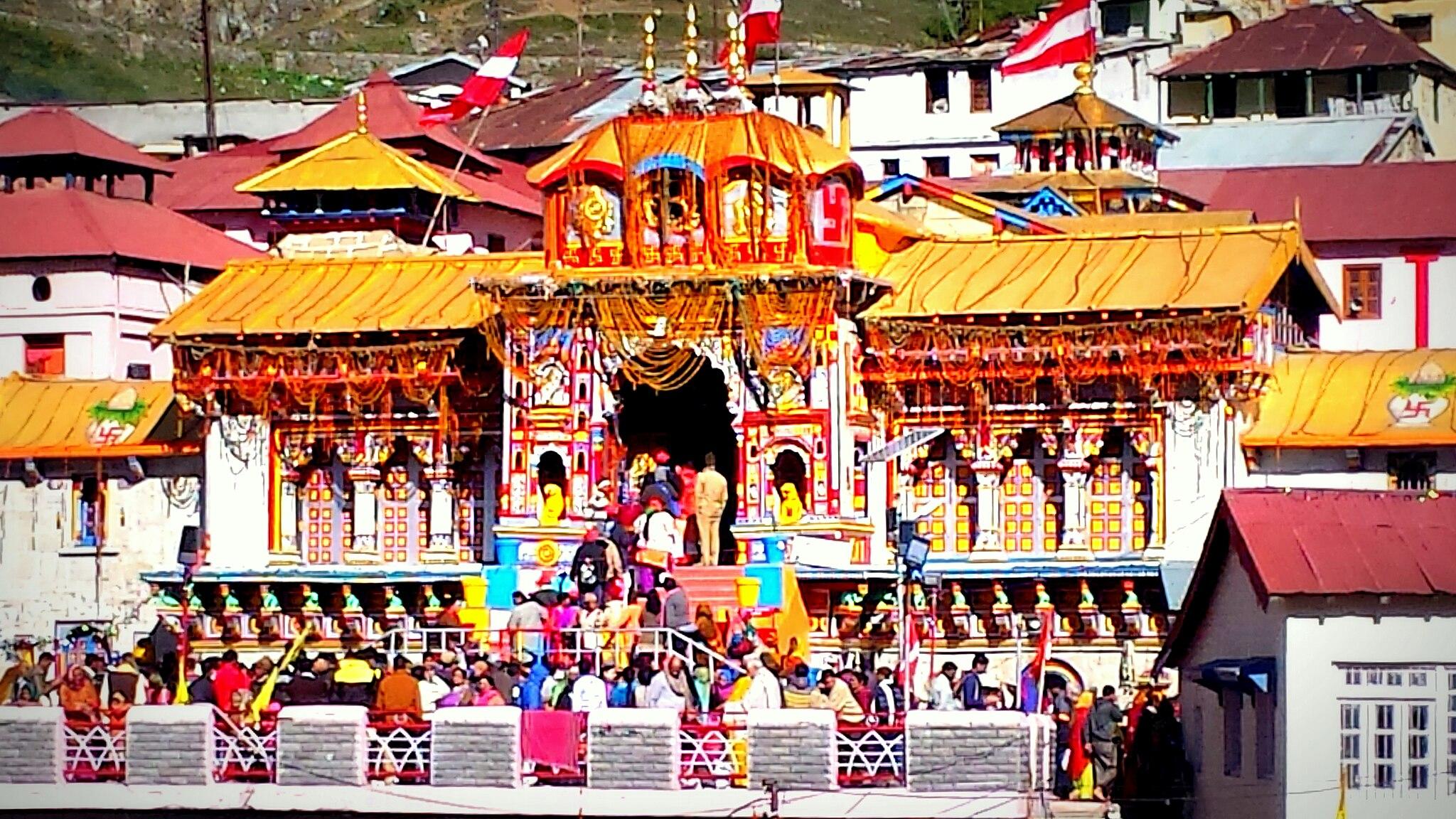 Badrinath Temple on a sunny day