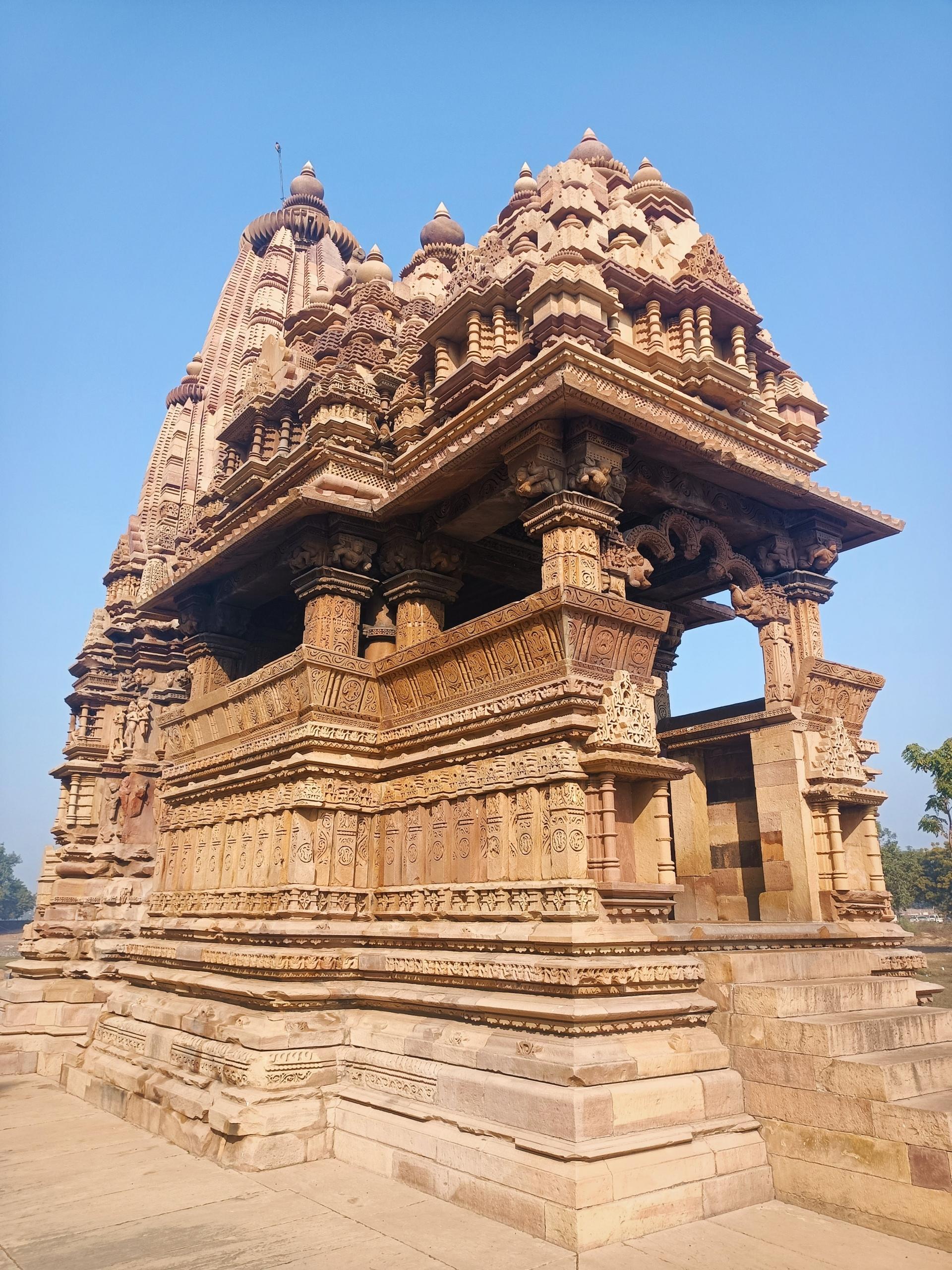 About khajuraho temple