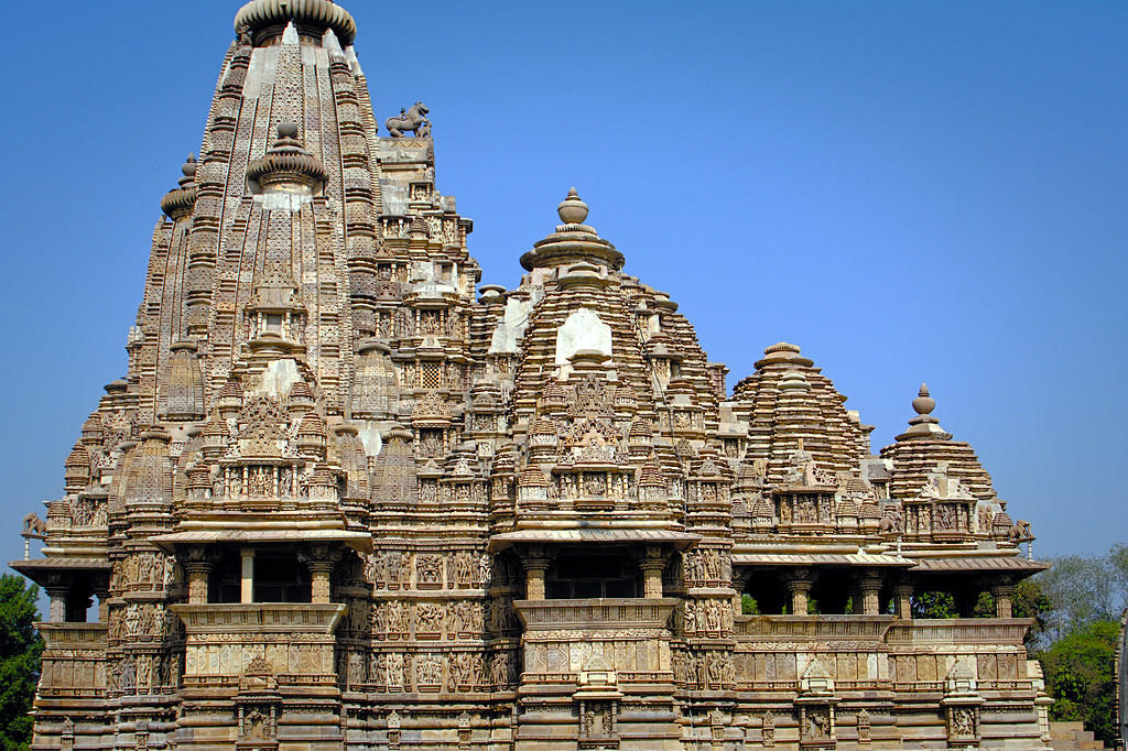 khajuraho viswanatha temple