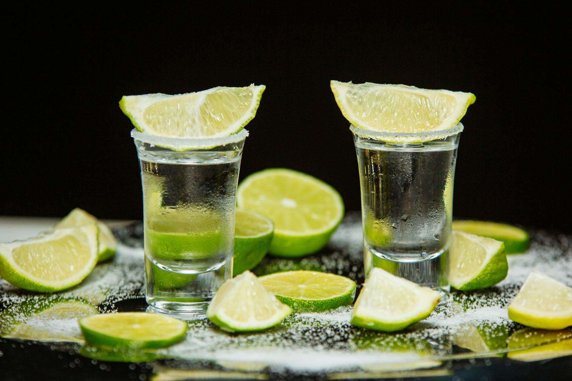 drinks with lime slices