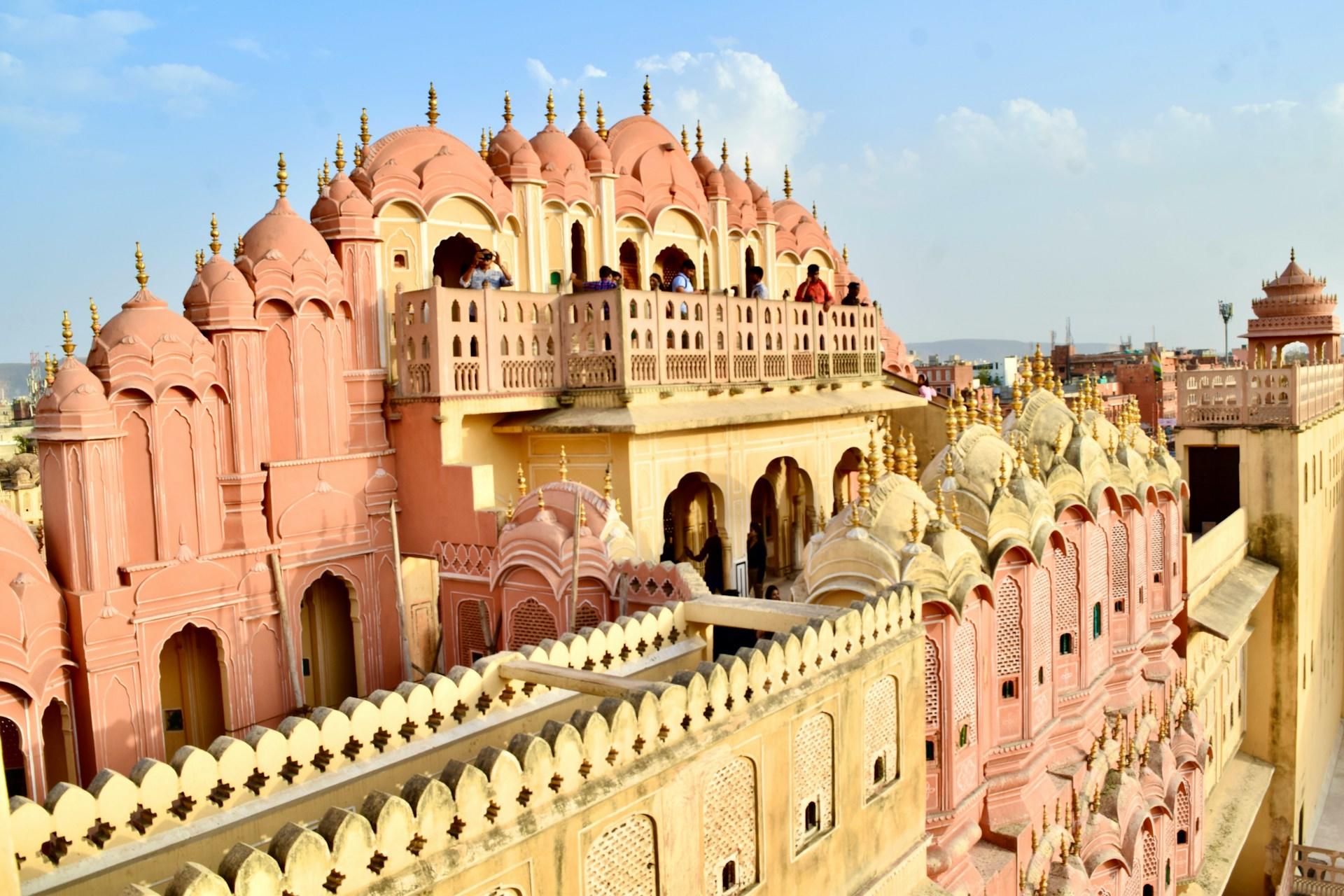 The lesser-seen front side of the Hawa Mahal