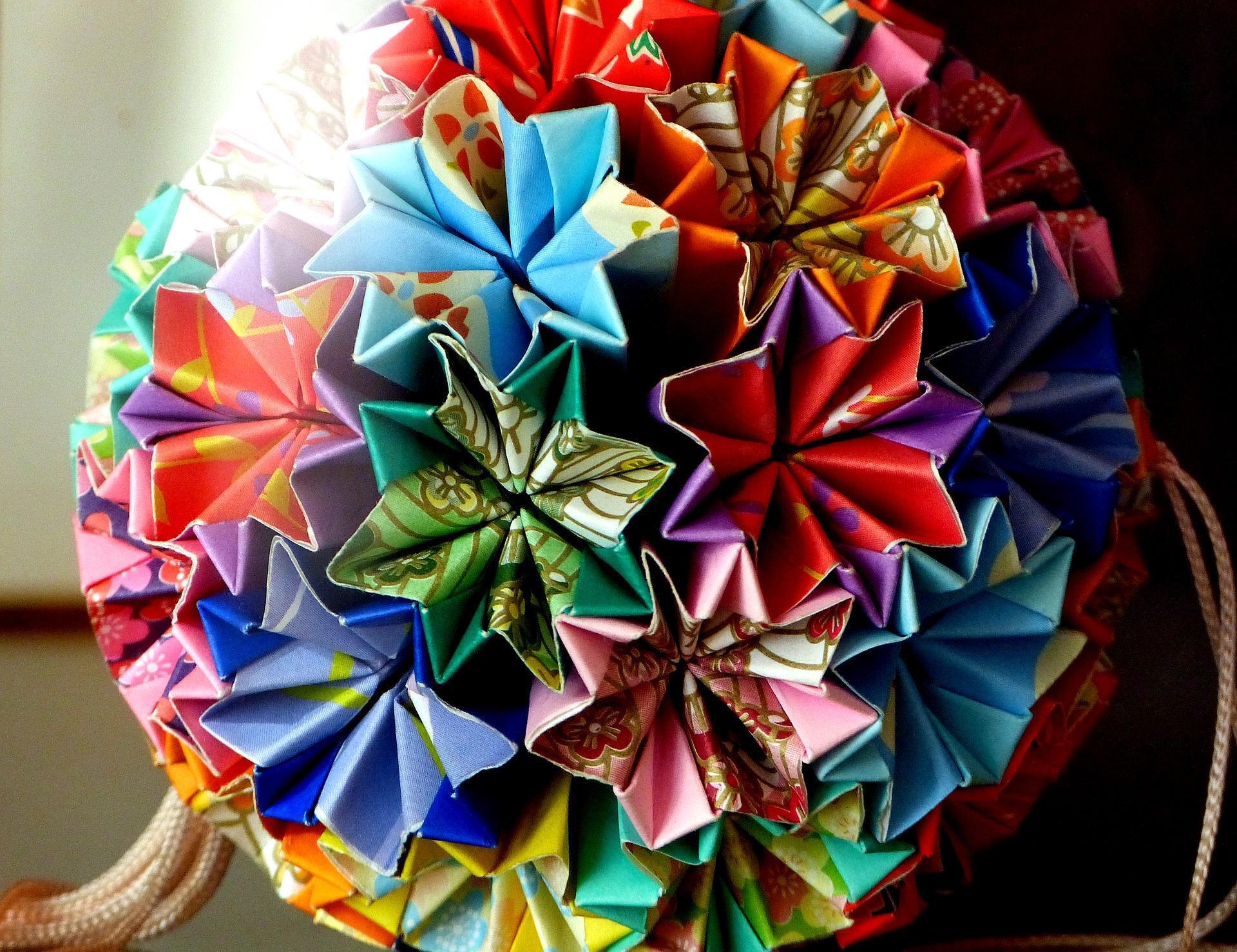 Kusudama balls are labour intensive to make but so pretty!