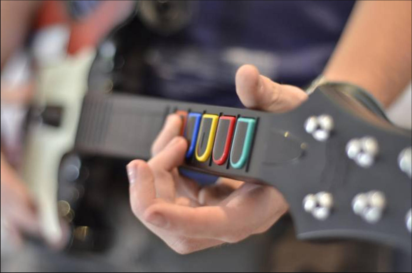 How to become a guitar star in front of your TV?