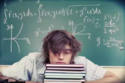 Ma come fare ad innamorarsi della matematica e studiare raggiungendo ottimi risultati?