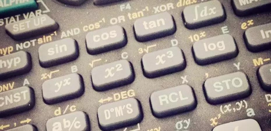 Per trovare l'insegnante di matematica più adatto, devi considerare una serie di fattori