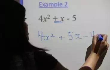 Fatti aiutare da un insegnante privato in matematica.