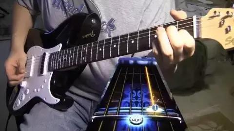 Suonare la chitarra come un professionista con Rock Band