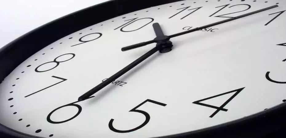 In funzione dell'esame da superare o del numero di materie da recuperare parla con lo studente per decidere quando programmare i vostri incontri.