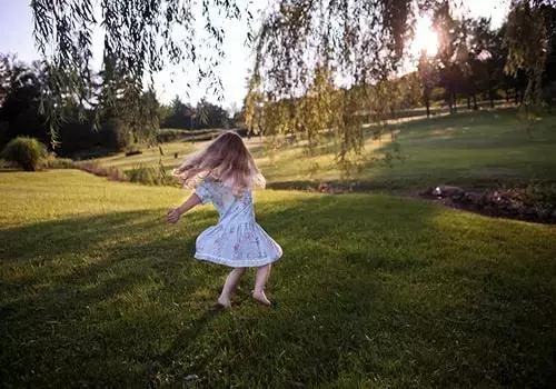 Il gioco consente di divertire il bambino e di fargli imparare le nozioni senza sforzo.