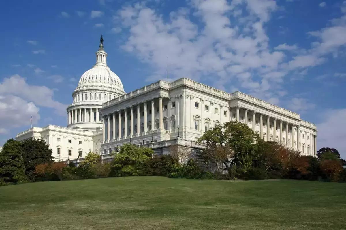 Secondo il dipartimento di Stato Americano bisognerebbe studiare l'inglese diversi mesi, prima di raggiungere un buon livello.